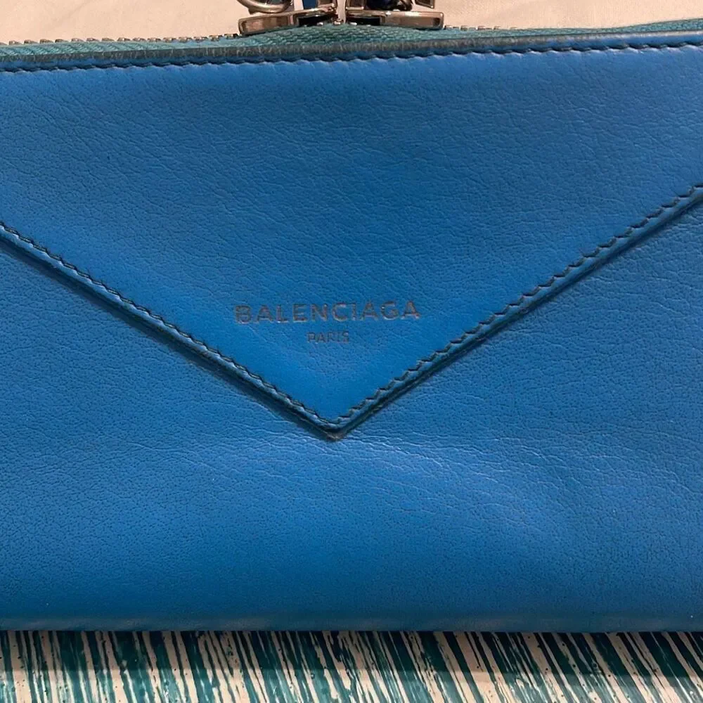 Balenciaga Women’s Leather Papier Continental Lagoon Wallet
